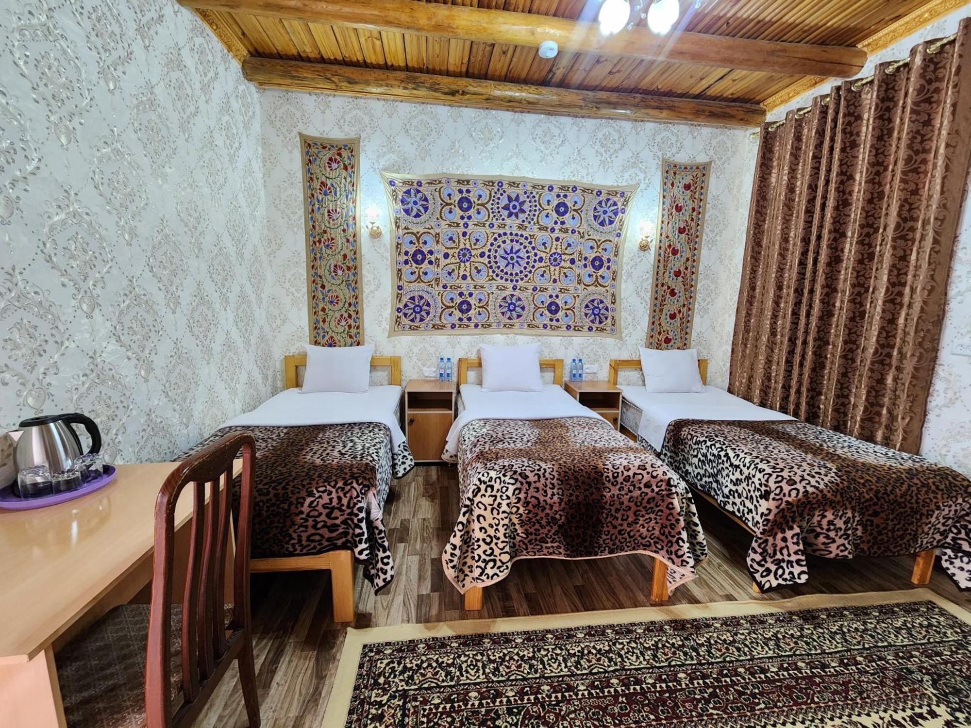 サマニ ブハラ Bed & Breakfast エクステリア 写真